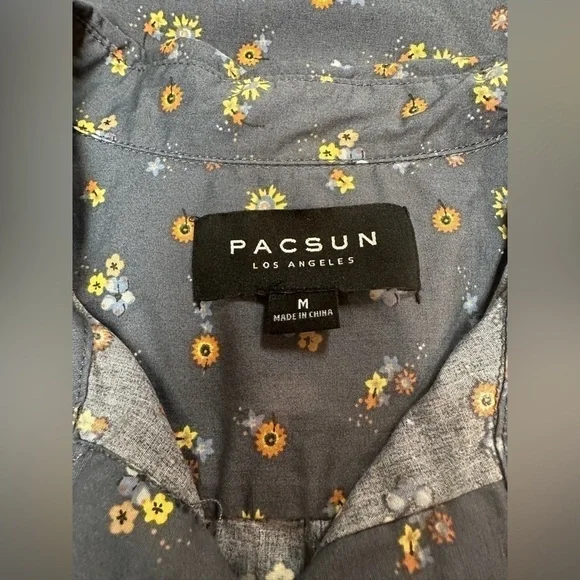 Pacsun Men’s Size Medium Button Up Blue Floral Short Sleeve Shirt - Picture 3 of 7